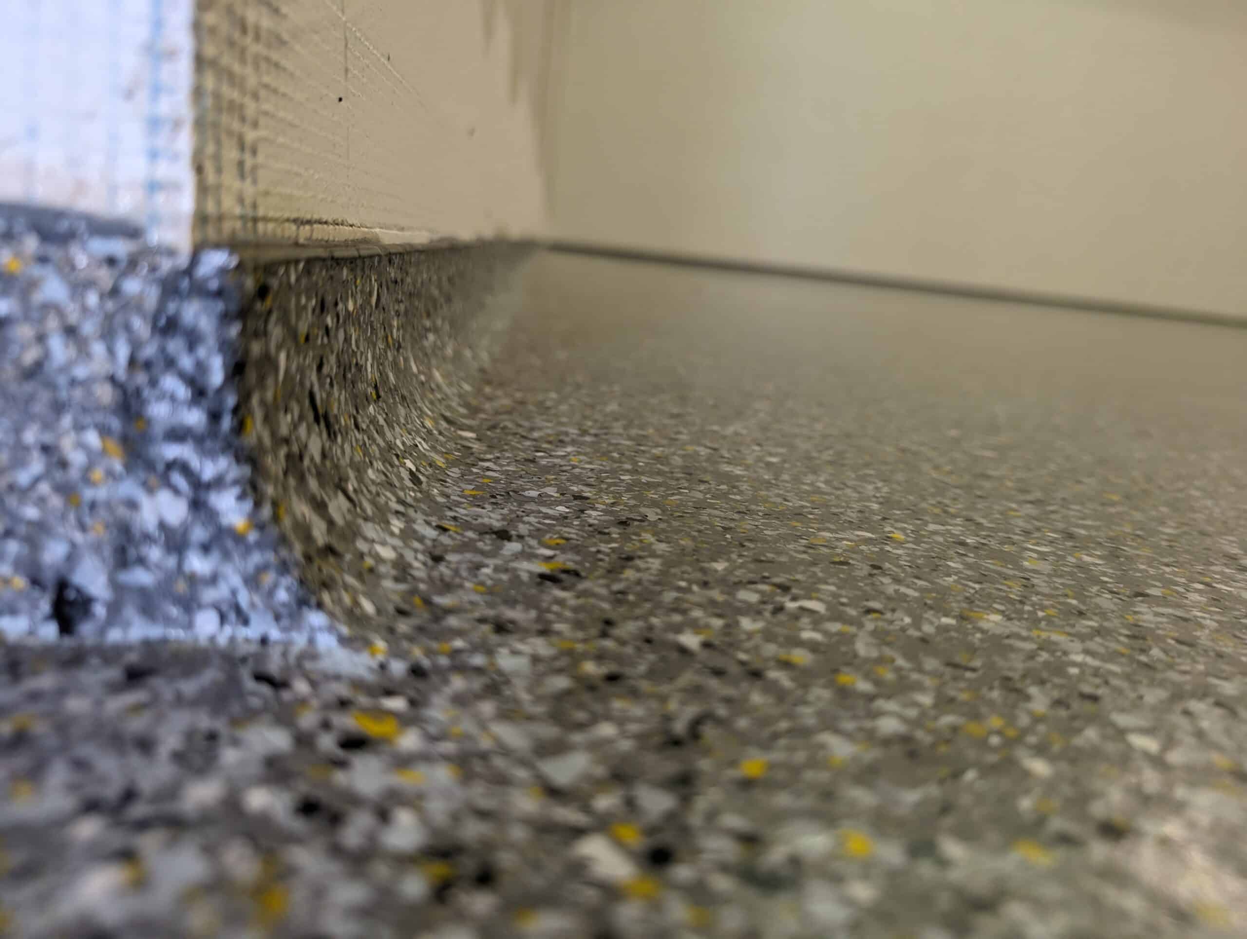 Nahtloser Boden-Wand-Anschluss beim Flake System