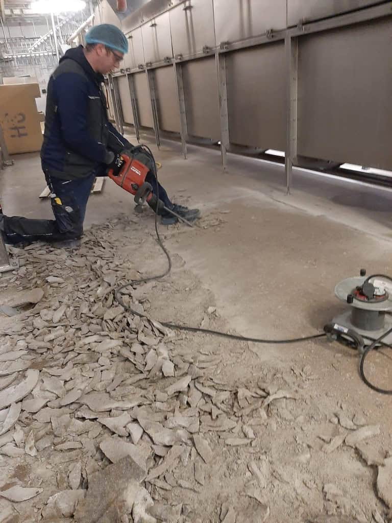 Stemmarbeiten mit Stemmhammer